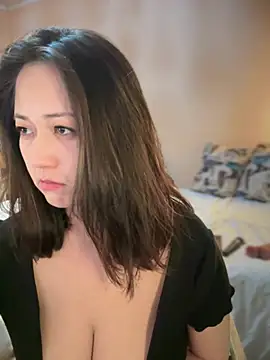 Snapshot of JoyFulLicss chatting on 02.01.25 JoyFulLicss online show from 02.01.25