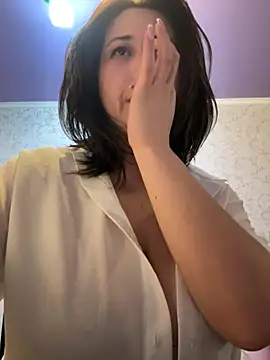 Snapshot of JoyFulLicss chatting on 03.21.25 JoyFulLicss online show from 03.21.25