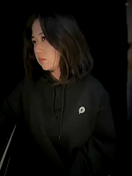 Snapshot of JoyFulLicss chatting on 10.06.25 JoyFulLicss online show from 10.06.25