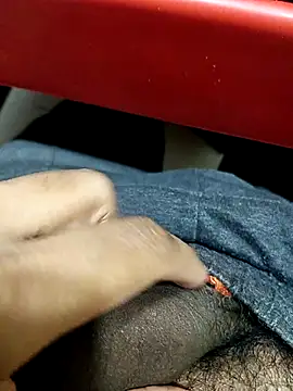 Snapshot of horneylover2024 chatting on 02.17.25 horneylover2024 online show from 02.17.25