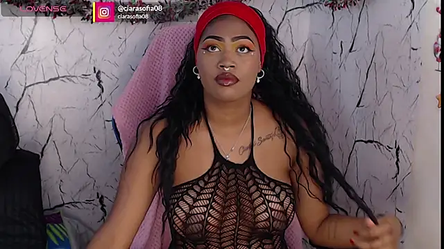 Snapshot of ebonyciaraqueen chatting on 12.12.24 ebonyciaraqueen online show from 12.12.24