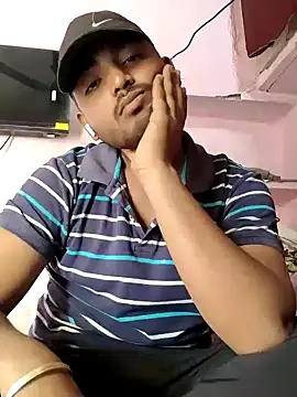 Snapshot of Cuty_dev chatting on 12.26.24 Cuty dev online show from 12.26.24