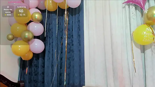 Snapshot of Rachel_Dubois chatting on 02.06.25 Rachel Dubois online show from 02.06.25