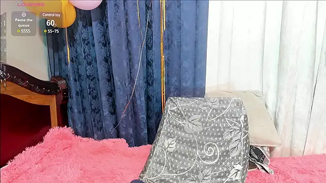 Snapshot of Rachel_Dubois chatting on 02.06.25 Rachel Dubois online show from 02.06.25