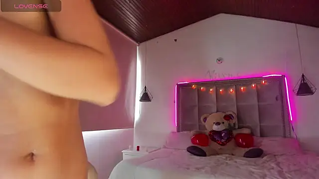 Snapshot of Melody_Ds chatting on 02.10.25 Melody Ds online show from 02.10.25