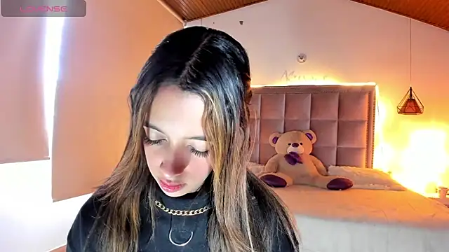 Snapshot of Melody_Ds chatting on 09.13.25 Melody Ds online show from 09.13.25