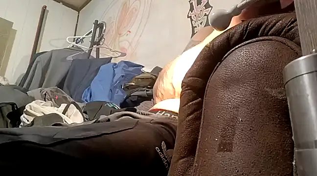 Snapshot of gettinit2wice chatting on 02.08.25 gettinit2wice online show from 02.08.25