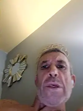 Snapshot of chris_sbh chatting on 02.05.25 chris sbh online show from 02.05.25