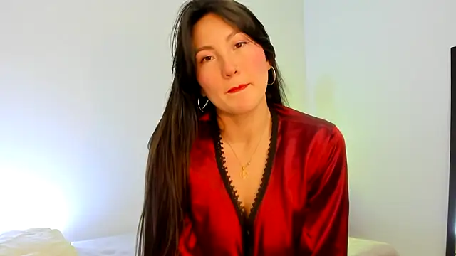 Elle Lee  online show from 01.03.25