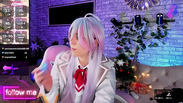 Snapshot of Alex_Howell chatting on 01.06.25 Alex Howell online show from 01.06.25