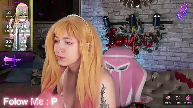 Snapshot of Alex_Howell chatting on 02.28.25 Alex Howell online show from 02.28.25