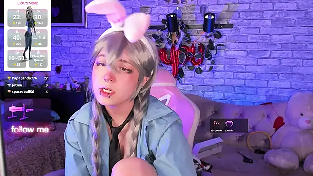 Snapshot of Alex_Howell chatting on 03.14.25 Alex Howell online show from 03.14.25