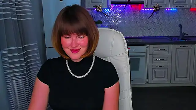 Snapshot of mirrorofsoul chatting on 12.26.24 mirrorofsoul online show from 12.26.24