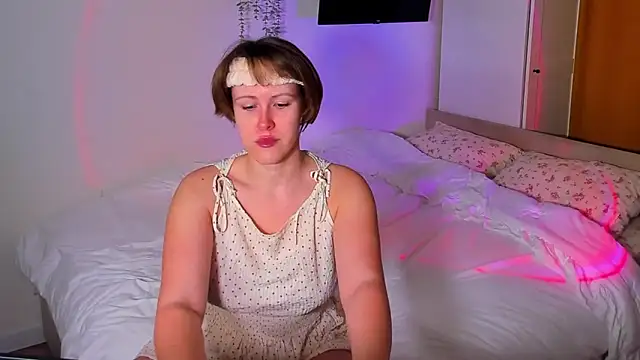 Snapshot of mirrorofsoul chatting on 09.17.25 mirrorofsoul online show from 09.17.25