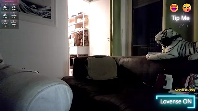 Snapshot of byakkotorra chatting on 03.10.25 byakkotorra online show from 03.10.25