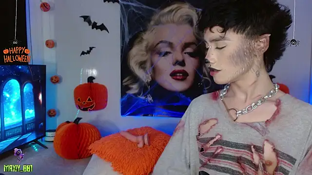 maxiy 001 online show from 10.04.25