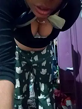 Snapshot of Queen_suman chatting on 12.25.24 Queen suman online show from 12.25.24