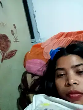 Snapshot of Queen_suman chatting on 01.07.25 Queen suman online show from 01.07.25