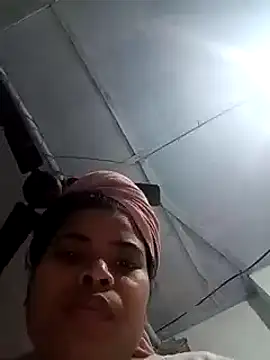 Snapshot of Queen_suman chatting on 02.01.25 Queen suman online show from 02.01.25