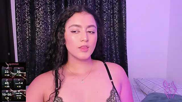 Snapshot of Adhara-zanne chatting on 03.05.25 Adhara-zanne online show from 03.05.25