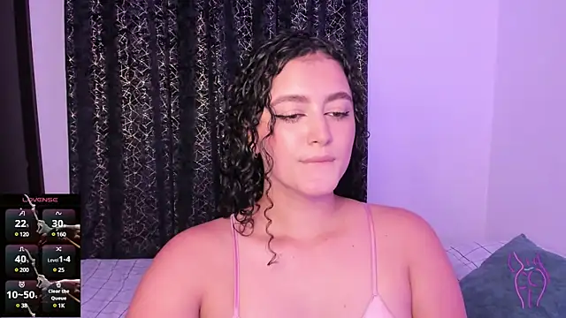 Snapshot of Adhara-zanne chatting on 03.12.25 Adhara-zanne online show from 03.12.25