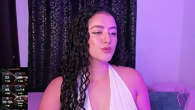 Snapshot of Adhara-zanne chatting on 03.13.25 Adhara-zanne online show from 03.13.25