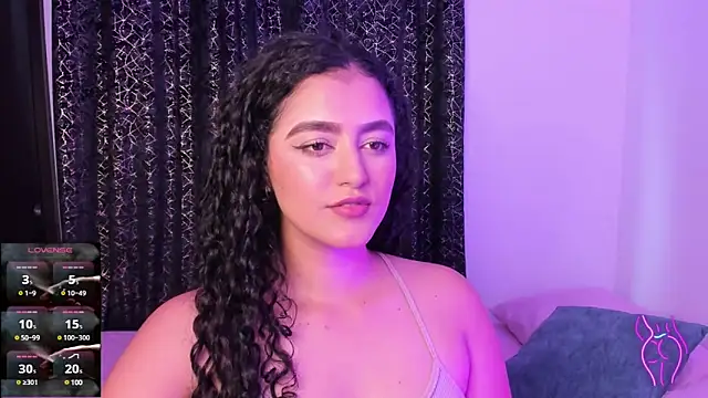 Snapshot of Adhara-zanne chatting on 03.13.25 Adhara-zanne online show from 03.13.25