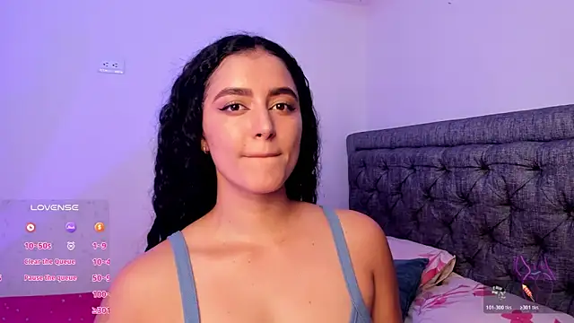 Snapshot of Adhara-zanne chatting on 11.13.25 Adhara-zanne online show from 11.13.25