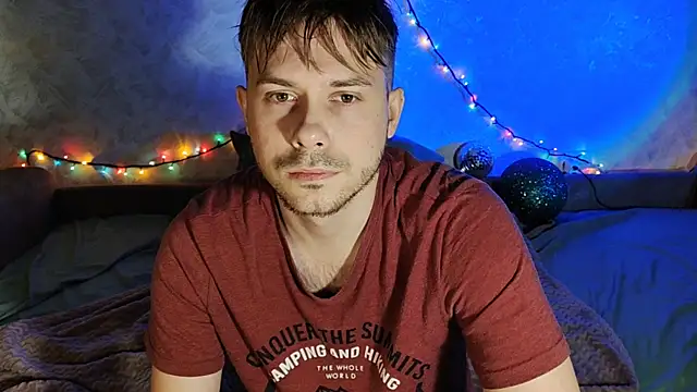 Snapshot of mike_peach chatting on 12.28.24 mike peach online show from 12.28.24