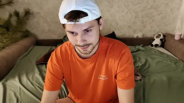 Snapshot of mike_peach chatting on 02.20.25 mike peach online show from 02.20.25