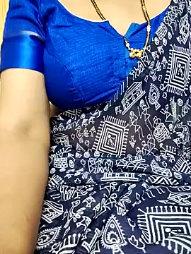 Snapshot of sunitha-3 chatting on 03.11.25 sunitha-3 online show from 03.11.25