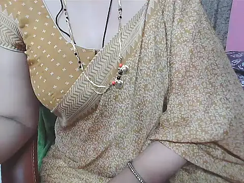 Snapshot of sunitha-3 chatting on 10.01.25 sunitha-3 online show from 10.01.25