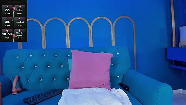 Snapshot of celestelewis chatting on 09.19.25 celestelewis online show from 09.19.25