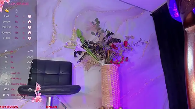 Snapshot of Karla-Ebony chatting on 10.18.25 Karla-Ebony online show from 10.18.25