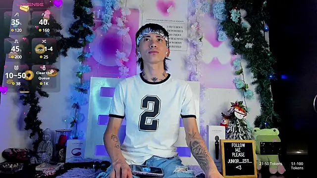 Snapshot of juniior_2311_ chatting on 01.16.25 juniior 2311  online show from 01.16.25