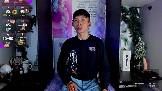 Snapshot of juniior_2311_ chatting on 02.06.25 juniior 2311  online show from 02.06.25