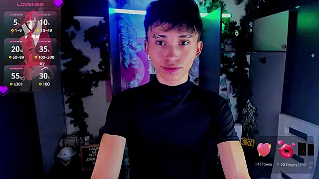 Snapshot of juniior_2311_ chatting on 02.20.25 juniior 2311  online show from 02.20.25