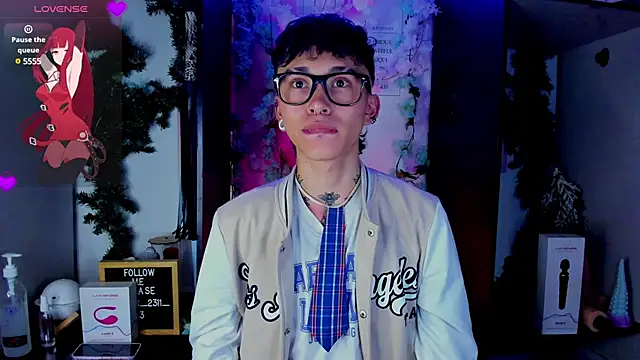 Snapshot of juniior_2311_ chatting on 03.07.25 juniior 2311  online show from 03.07.25