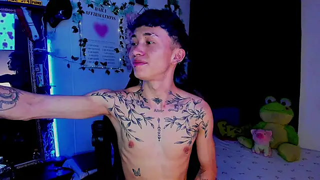 Snapshot of juniior_2311_ chatting on 09.09.25 juniior 2311  online show from 09.09.25