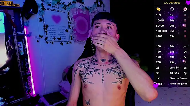 Snapshot of juniior_2311_ chatting on 09.10.25 juniior 2311  online show from 09.10.25