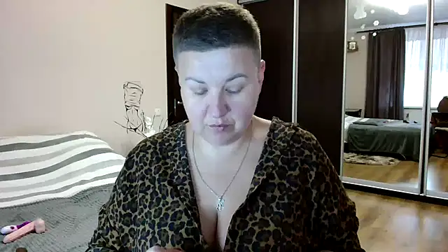 Snapshot of Annet1912 chatting on 10.26.25 Annet1912 online show from 10.26.25