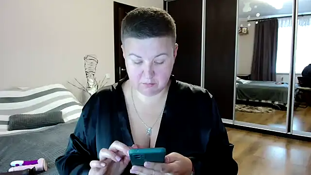 Snapshot of Annet1912 chatting on 10.27.25 Annet1912 online show from 10.27.25