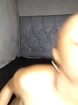 Snapshot of Sego_TeeTee chatting on 01.25.25 Sego TeeTee online show from 01.25.25