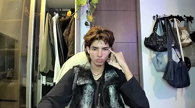 Snapshot of santy-kitty chatting on 01.26.25 santy-kitty online show from 01.26.25