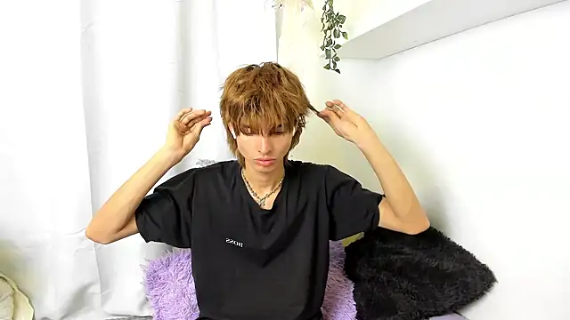 Snapshot of santy-kitty chatting on 02.16.25 santy-kitty online show from 02.16.25