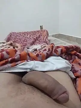 Snapshot of lm279 chatting on 02.27.25 lm279 online show from 02.27.25