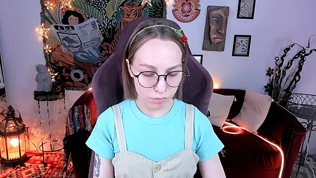 Snapshot of AphexQueen chatting on 01.22.25 AphexQueen online show from 01.22.25