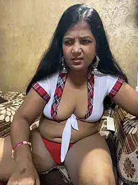 Snapshot of Tameesh_sexy_mistress chatting on 09.19.25 Tameesh sexy mistress online show from 09.19.25
