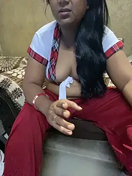Snapshot of Tameesh_sexy_mistress chatting on 09.20.25 Tameesh sexy mistress online show from 09.20.25