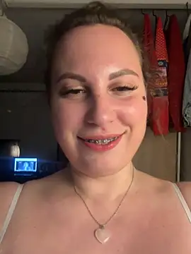 Snapshot of Yanacool007 chatting on 12.12.24 Yanacool007 online show from 12.12.24